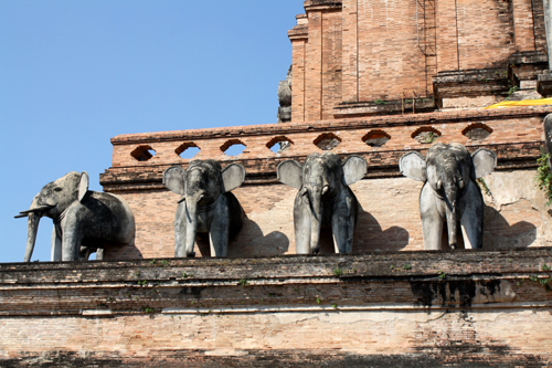 Wat Chediluang Varaviharn